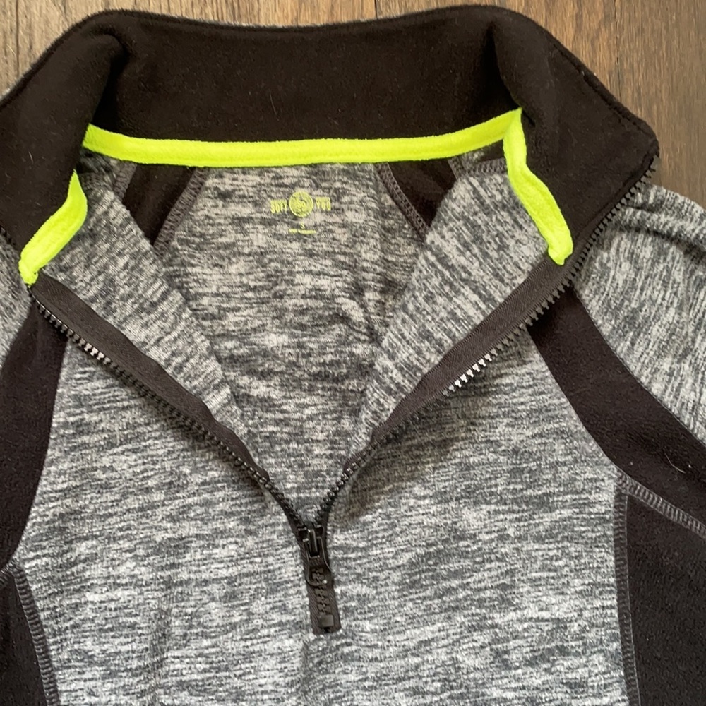 Quarter zip pullover - Picture 2 of 6